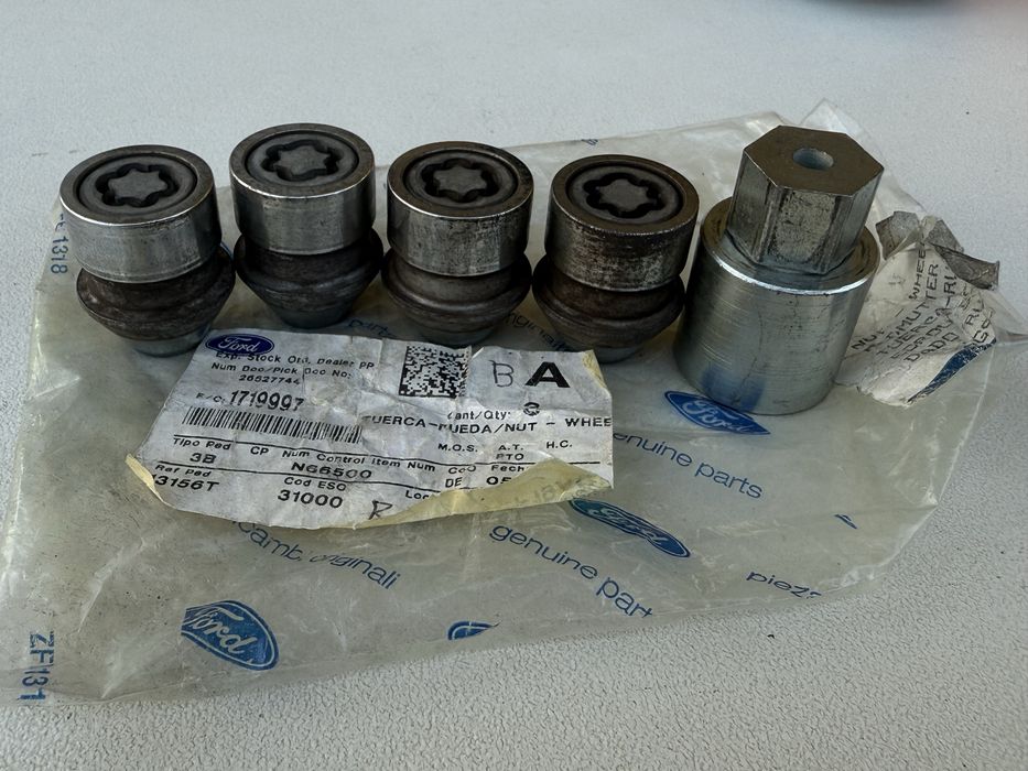 Porcas de Segurança Jantes Universais Ford