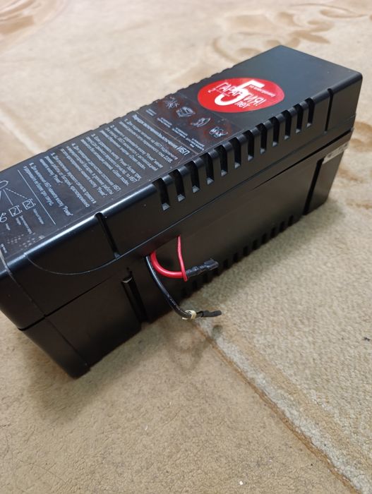 ДБЖ джерело безперебійного живлення