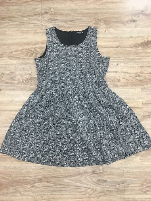 Czarno-biała sukienka