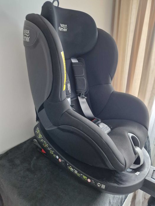 Fotelik samochodowy Britax Römer Dualfix 2R