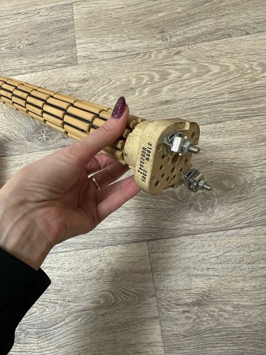 Стеатитовий нагрівальний елемент (ТЕН) для водонагрівача / бойлера.