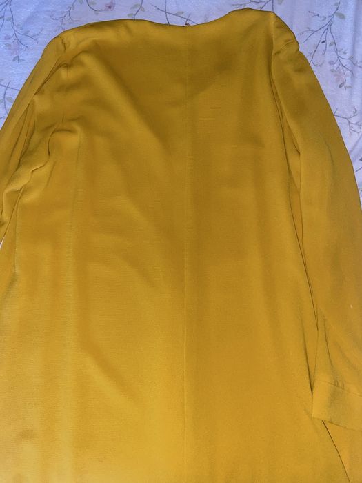 vestdio amarelo da Mango (XL)