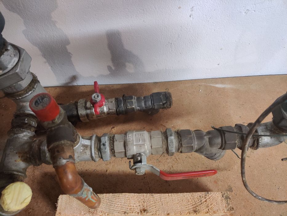 Zestaw z zaworem różnicowym