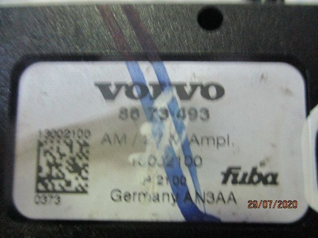 Amplificador de colunas VOLVO V50 (MW)