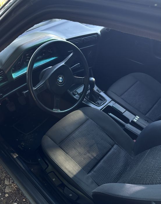продам bmw e30 318