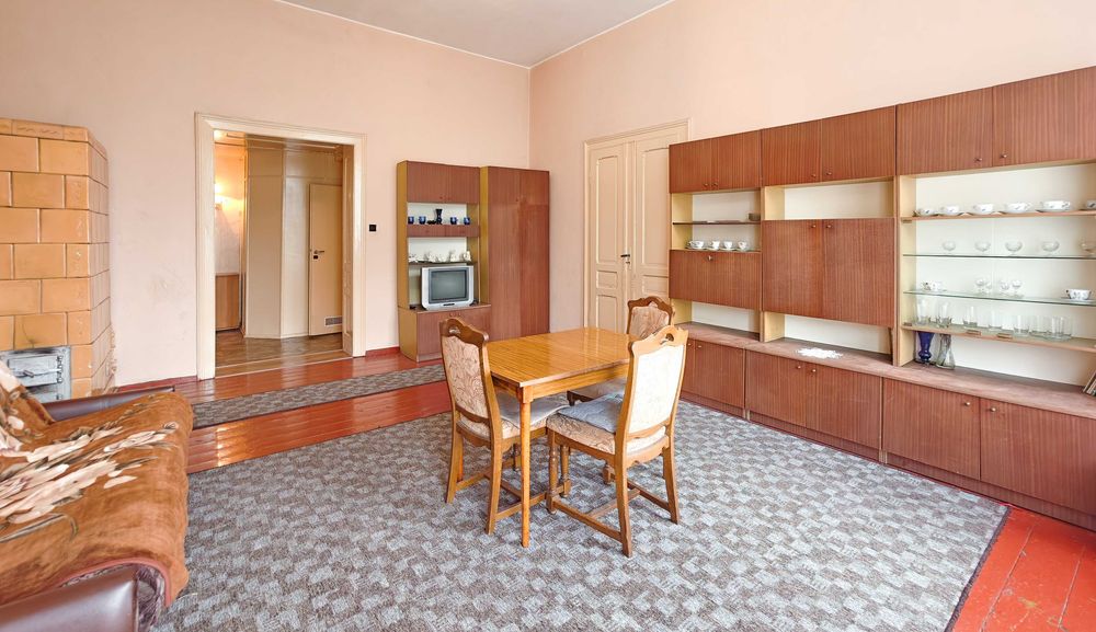 Centrum | 2 pokoje 74 m² | Duży balkon | Wysokie sufity | Słoneczne
