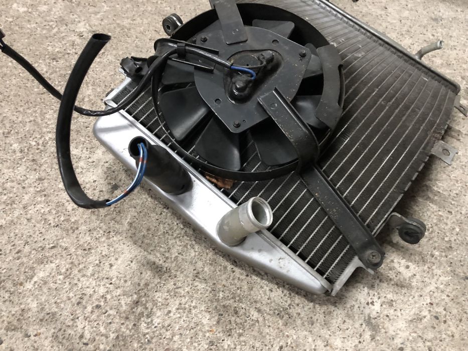 Kawasaki ZX6R 636 98 - 02 Chłodnica wody Wentylator Chłodnicy