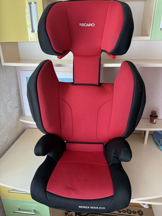 Автокрісло Recaro Monza Nova Evo, 15-36 кг