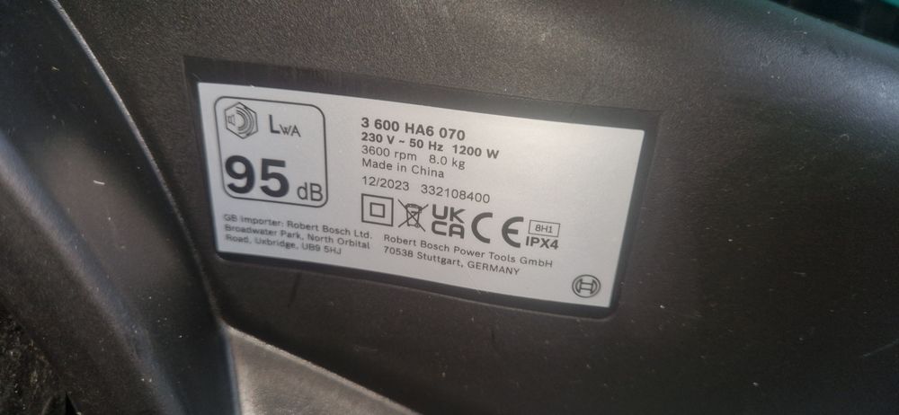 Kosiarka elektryczna BOSCH rotak er32