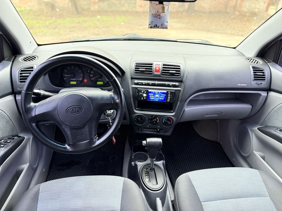 KIA Picanto автомат