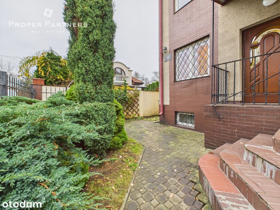 Segment skrajny 180 m2 z ogrodem, 10 min od metra