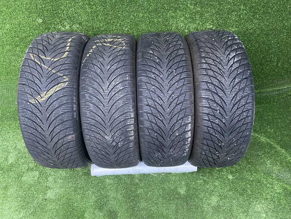 Резина Шини 205/55 R16 Goodride Всесизонні