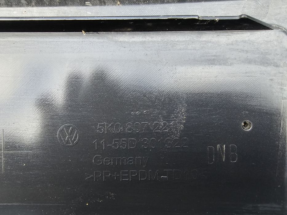 Zderzak Volkswagen Golf  Vl