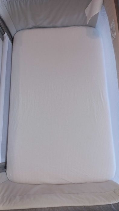 Colcha chicco e 2 lençóis de baixo com elástico