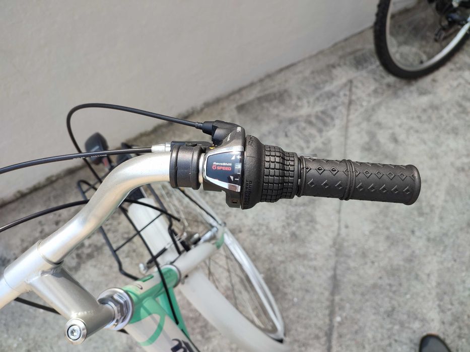 Bicicleta de passeio Nova