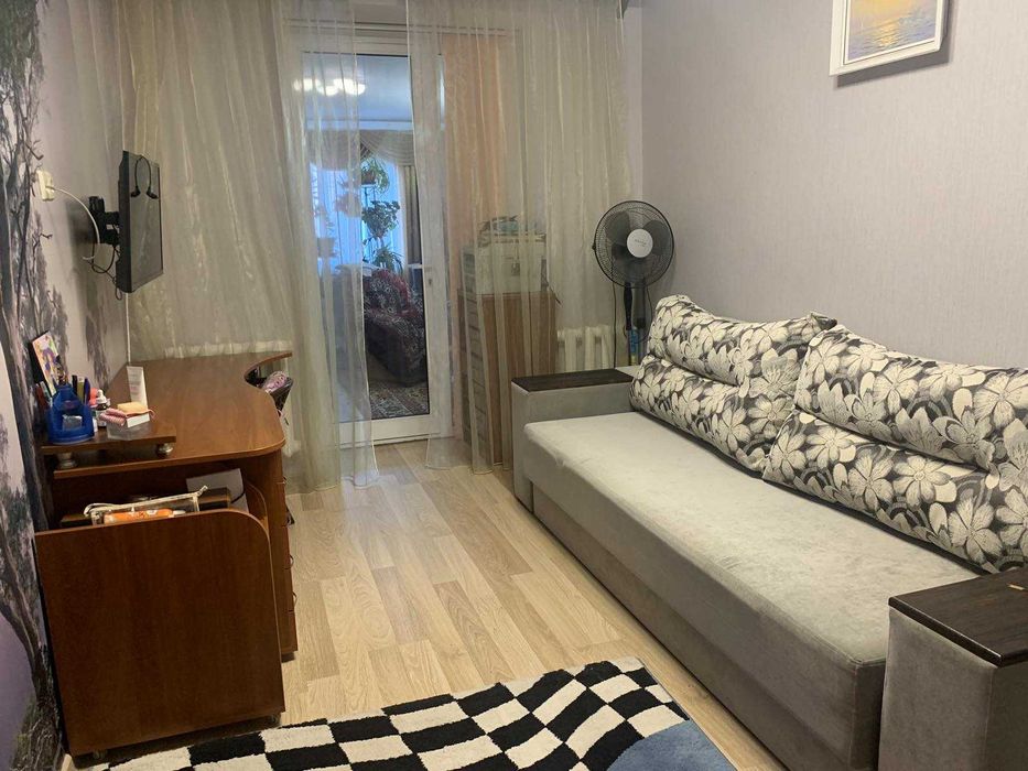 Продам 4-комнатную квартиру на Бочарова - ТЦ "Атриум"