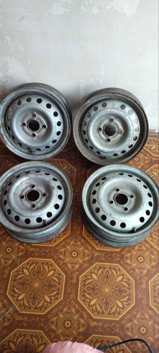 Продам диски р13 4х100