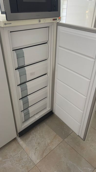 Морозильна камера,