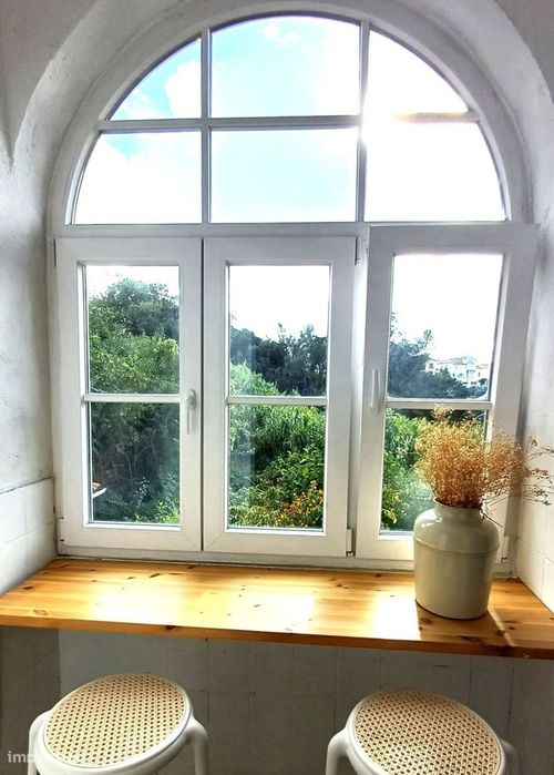 Apartamento T4 com jardim, Sintra