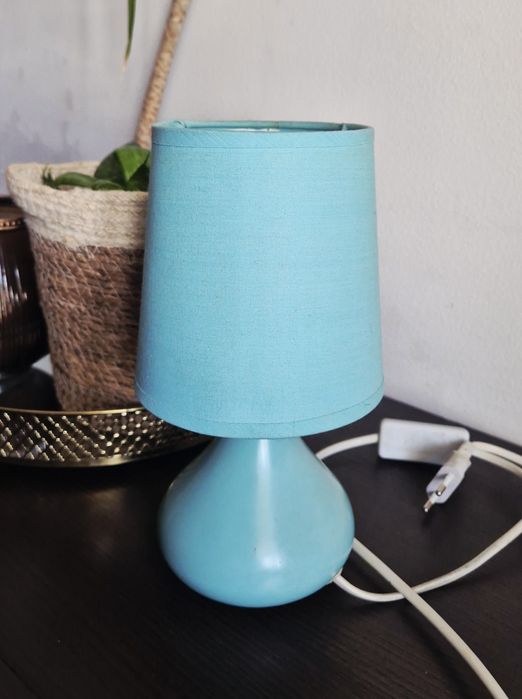 Turkusowa lampka nocna dekoracyjna