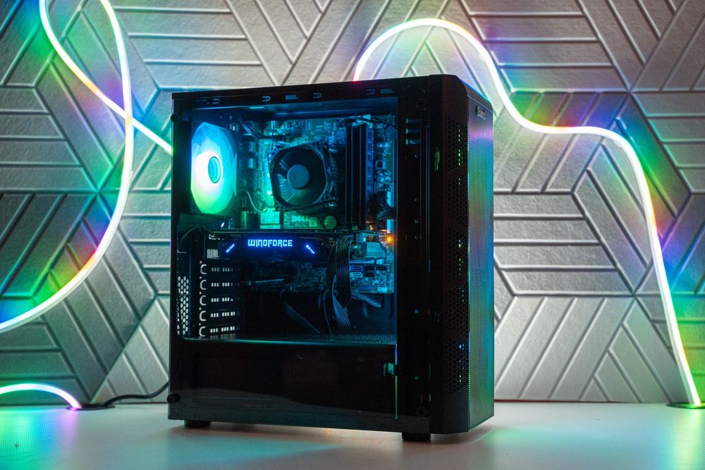 Komputer Gamingowy do gier i7 | 16gb | SSD 512 | Rx |