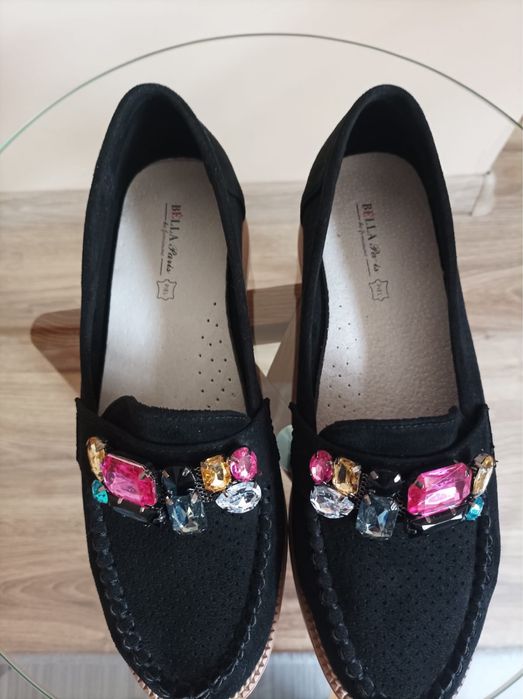 Nowe mokasyny zamszowe firmy Bella roz 38