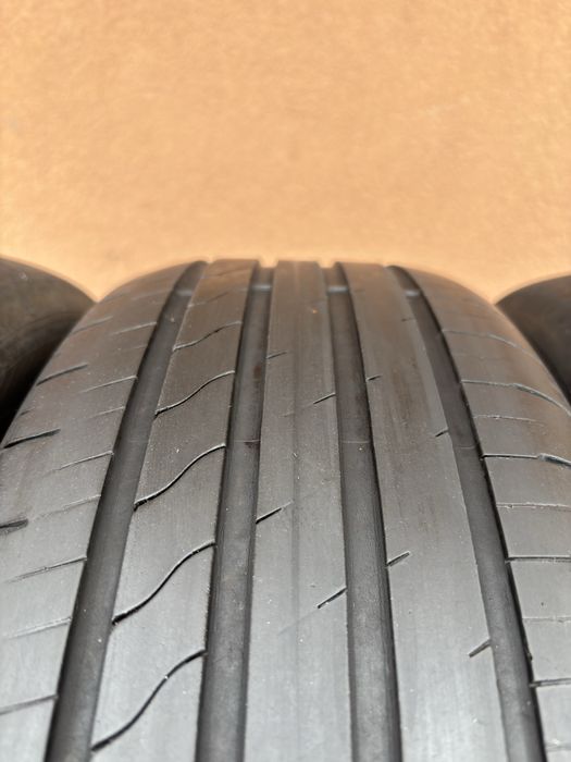 215/55/17 98W Good Year EfficentGrip Performance2 XL