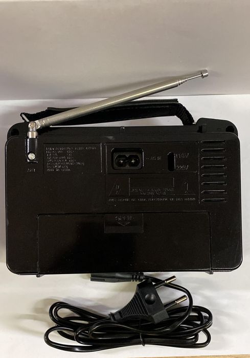 Radio retro głośnik Bluetooth na prąd i baterię nowe Golon