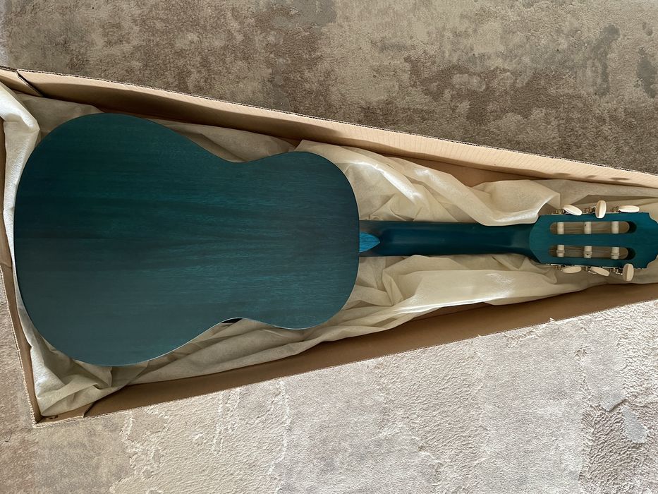 Гітара Valencia нова