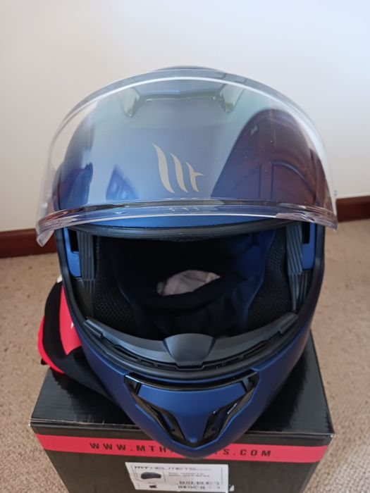 Capacete Modular MT Helmets
