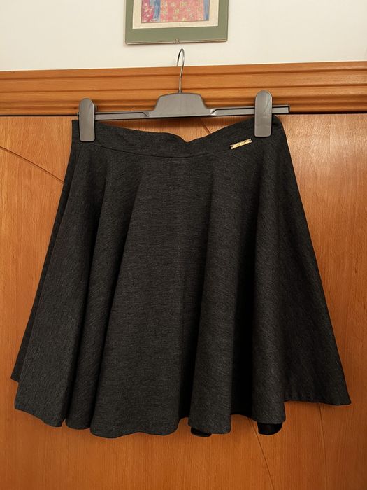 Urocza szara spódniczka S