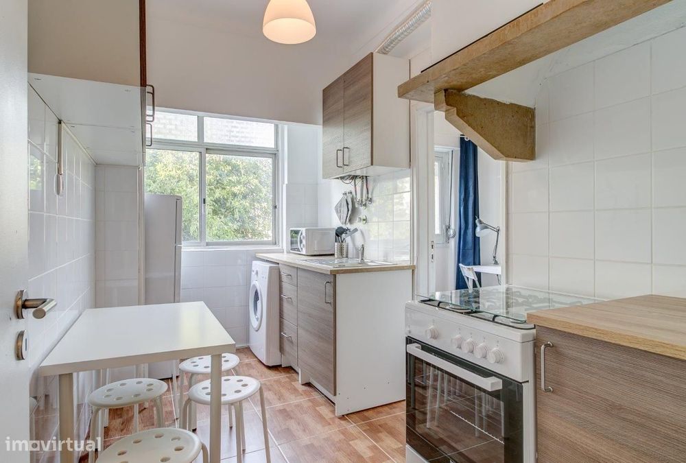 Apartamento T3+1 - Junto ao Metro do Lumiar