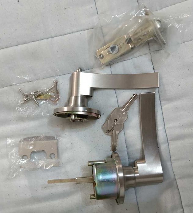 Amig conjunto de maçanetas com fechadura (165)