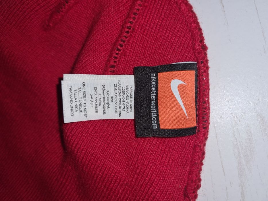 Оригінальна спортивна шапка Nike