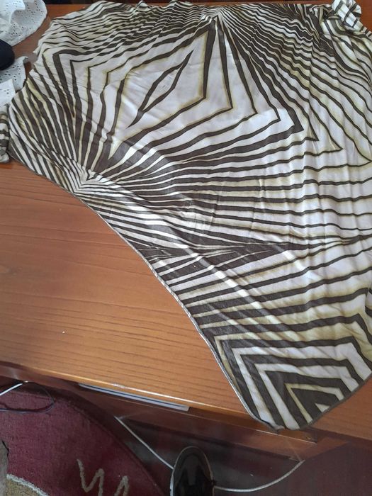Vestido às riscas