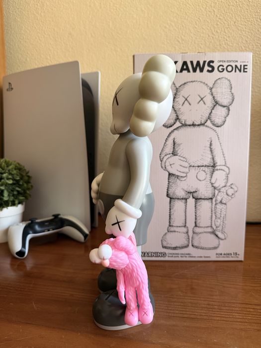 Boneco Kaws Decoração