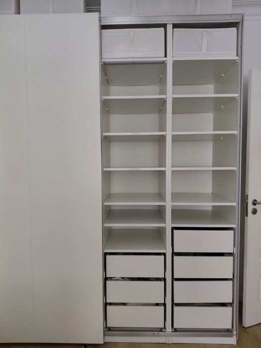 Roupeiro PAX ikea 2m x 2,36m x 0,56