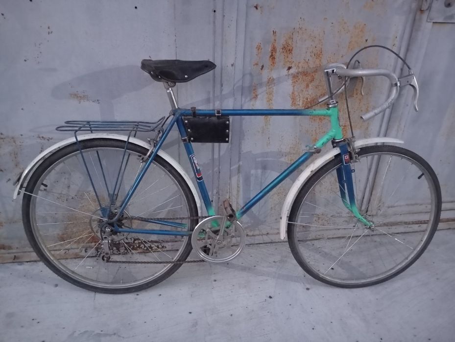 Продаю або обміняю два велосипеди ХВЗ ТУРИСТ і Ардіс велосипеди