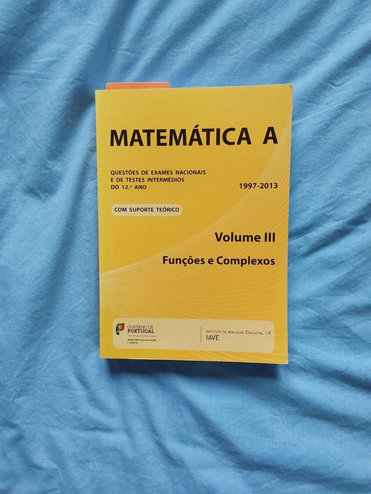 Conjunto de 3 livros IAVE Matemática A novos