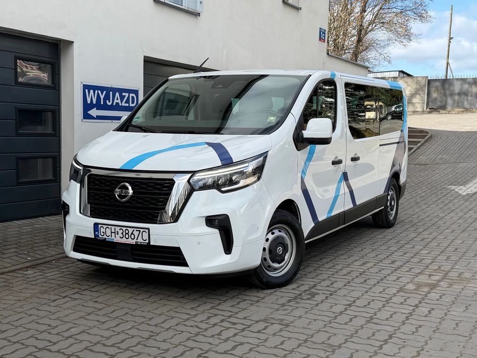 Renault Trafic NV300 L2H1 3,0t TEKNA LONG/ Renault Trafic 9 miejsc ! Stan Idealny !