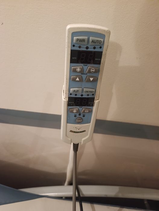 Масажне ліжко Nuga Best NM-5000