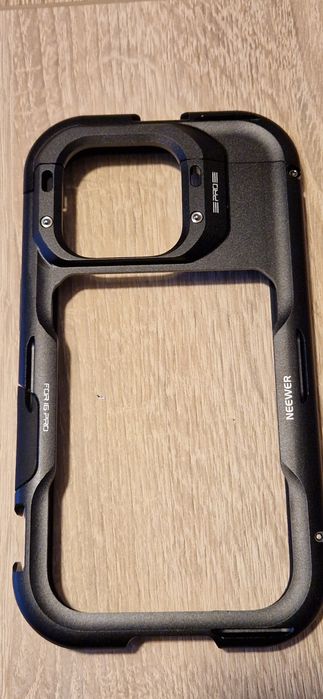 Klatka, obudowa, iphone 16 Pro Neewer