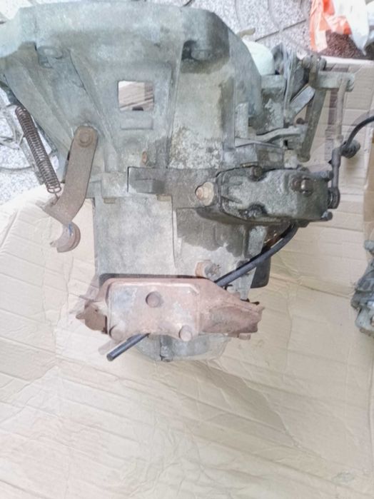 Clássicos Antigos Fiat 127 caixa 5