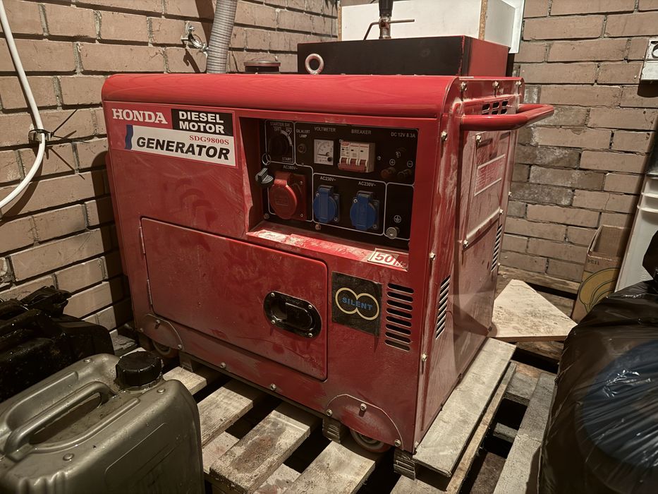 Дизельный электрогенератор Honda sdg9800s 3ф 9,8 kw
