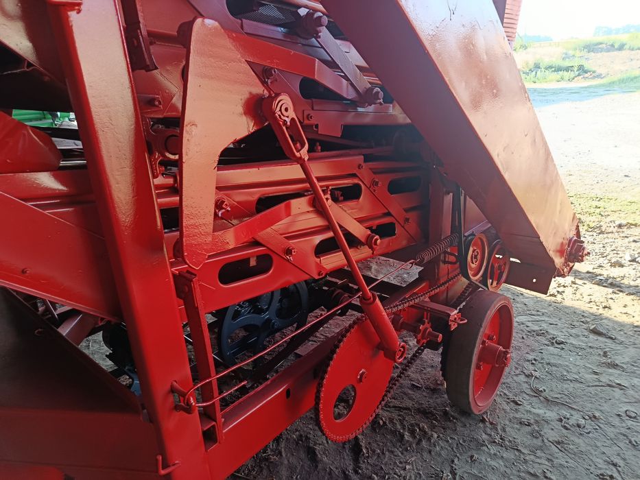 Продам зерноочистну машину овс25