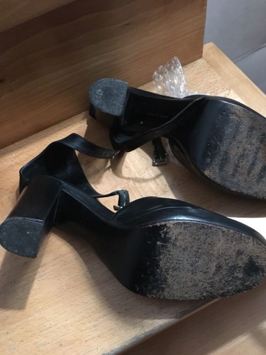 Sapatos pretos Calvin Klein original