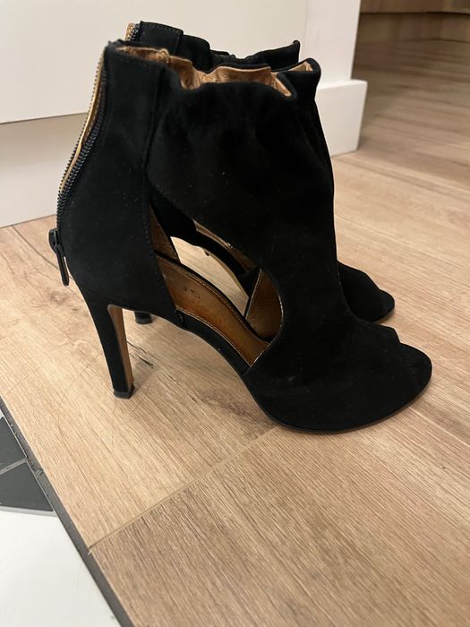 Czarne zamszowe sandały szpilki Wojas rozm. 37 nowe