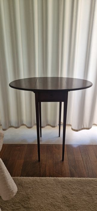 Mesa de Apoio / Pembroke Antiga – Estilo Hepplewhite