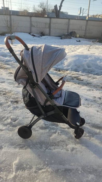 Продам коляску yoya plus pro в чудовому стані