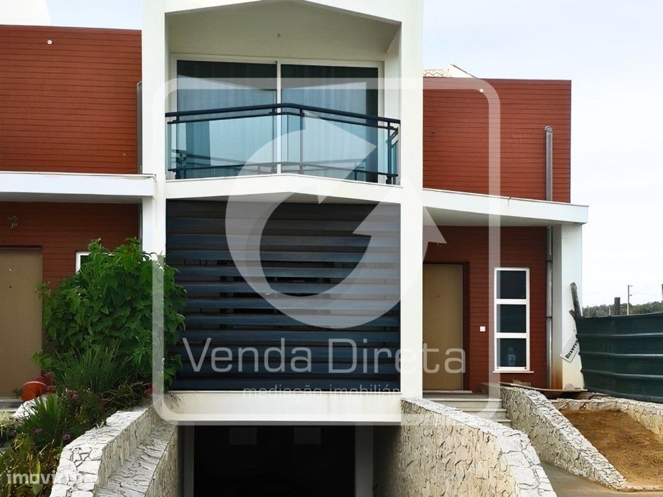 Moradia T3 em Condomínio Fechado | Quinta das Lagoas, Ferreiras - A...